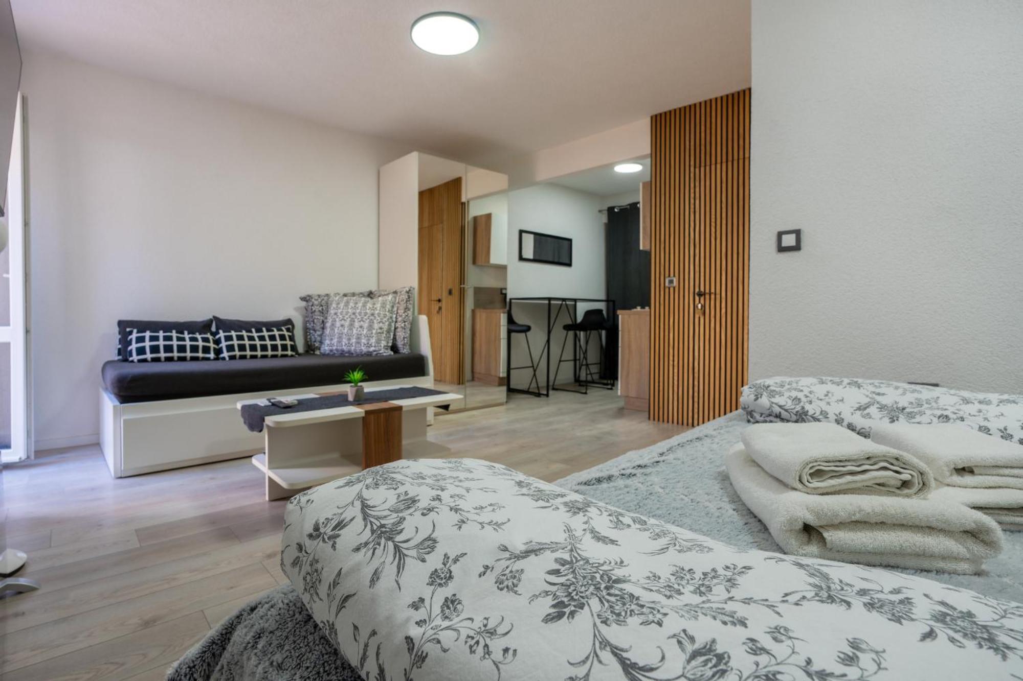 Apartments Villa Sol Ston Exterior photo